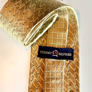Gold Tommy Hilfiger 100% silk tie
